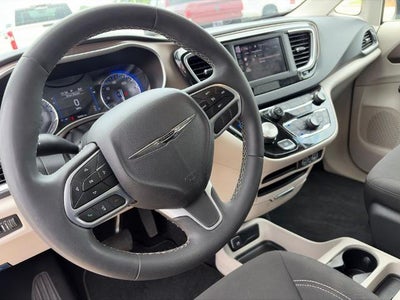 2023 Chrysler Voyager LX FWD