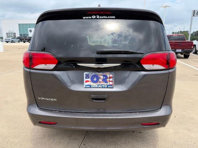 2023 Chrysler Voyager LX FWD