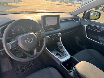 2024 Toyota RAV4 LE FWD (GS)