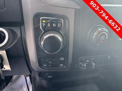 2022 RAM 1500 Classic Tradesman 4x4 Crew Cab 5'7" Box