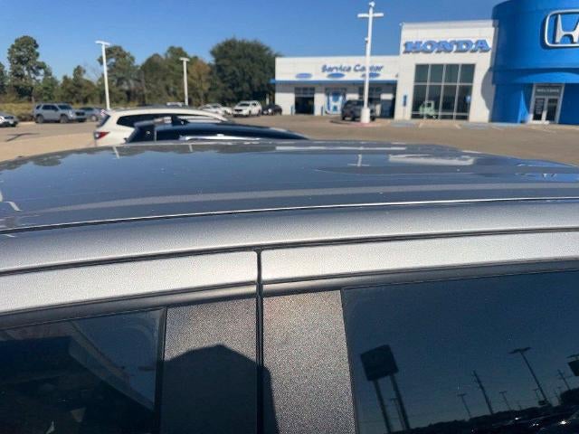 2021 Chevrolet Silverado 1500 Crew Cab Short Box 2-Wheel Drive Custom
