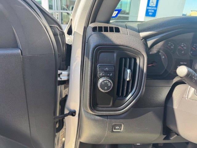 2021 Chevrolet Silverado 1500 Crew Cab Short Box 2-Wheel Drive Custom