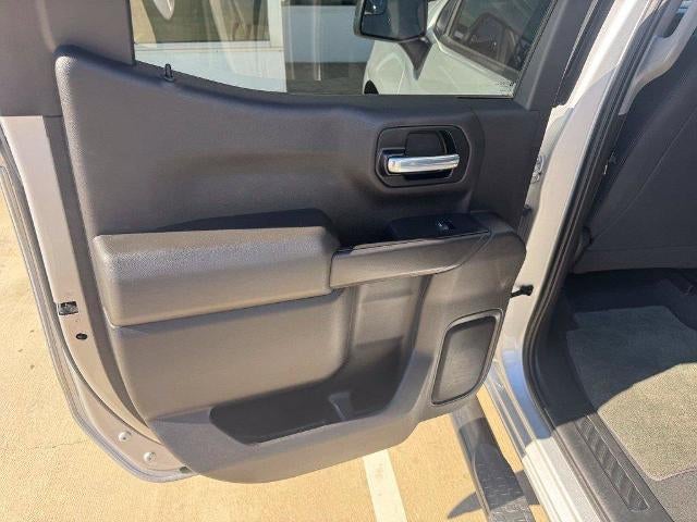 2021 Chevrolet Silverado 1500 Crew Cab Short Box 2-Wheel Drive Custom