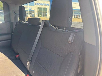 2021 Chevrolet Silverado 1500 Crew Cab Short Box 2-Wheel Drive Custom
