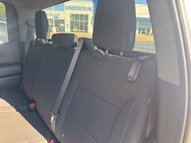 2021 Chevrolet Silverado 1500 Crew Cab Short Box 2-Wheel Drive Custom