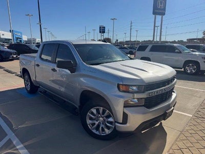 2021 Chevrolet Silverado 1500 Crew Cab Short Box 2-Wheel Drive Custom