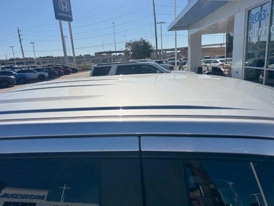2021 Chevrolet Silverado 1500 Crew Cab Short Box 2-Wheel Drive Custom