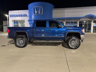 2018 GMC Sierra 1500 Crew Cab Short Box 4-Wheel Drive SLT