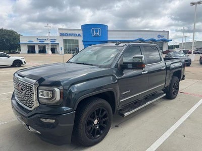 2017 GMC Sierra 1500 Crew Cab Short Box 4-Wheel Drive Denali
