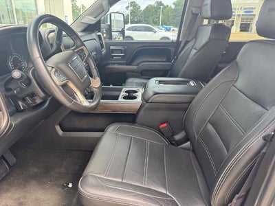 2017 GMC Sierra 1500 Crew Cab Short Box 4-Wheel Drive Denali