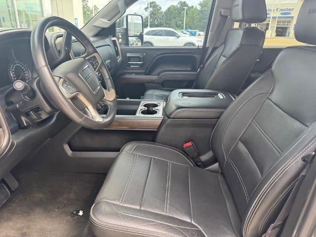 2017 GMC Sierra 1500 Crew Cab Short Box 4-Wheel Drive Denali