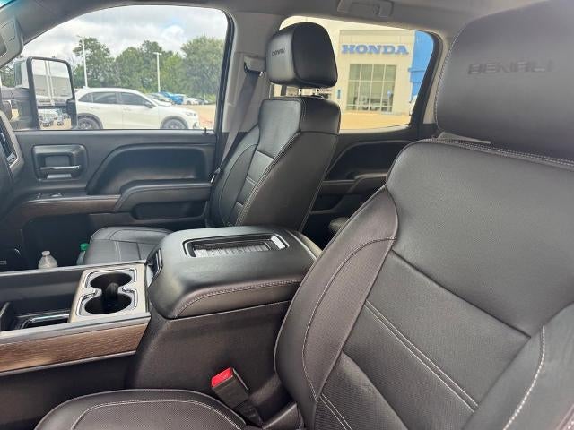 2017 GMC Sierra 1500 Crew Cab Short Box 4-Wheel Drive Denali