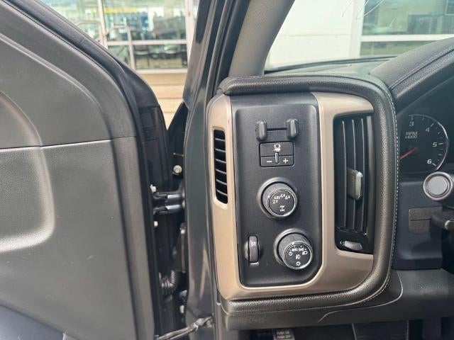 2017 GMC Sierra 1500 Crew Cab Short Box 4-Wheel Drive Denali