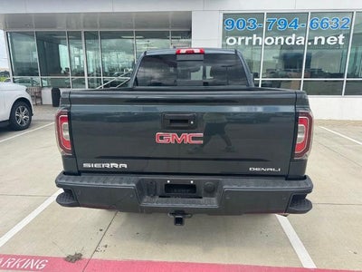 2017 GMC Sierra 1500 Crew Cab Short Box 4-Wheel Drive Denali