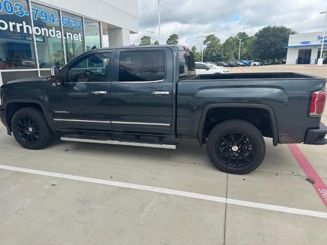 2017 GMC Sierra 1500 Crew Cab Short Box 4-Wheel Drive Denali