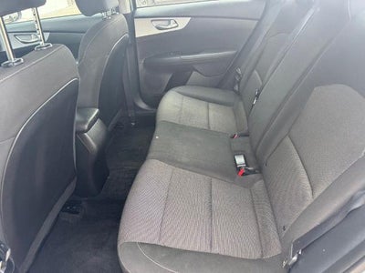 2023 Kia Forte LXS IVT