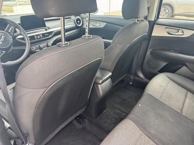 2023 Kia Forte LXS IVT