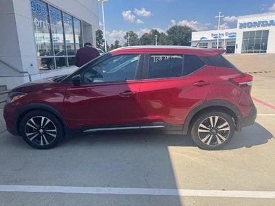 2020 Nissan Kicks SR FWD