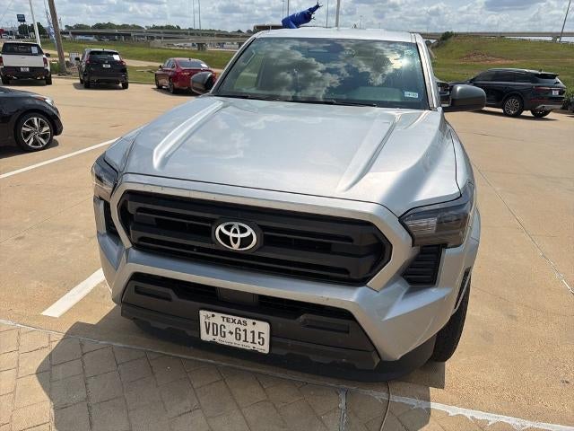 2024 Toyota Tacoma 2WD 2WD SR Double Cab 5' Bed AT (GS)