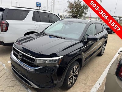 2024 Volkswagen Taos SE FWD