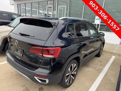 2024 Volkswagen Taos SE FWD