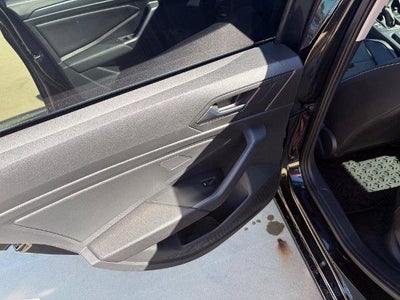 2024 Volkswagen Jetta SE Auto