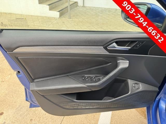 2023 Volkswagen Jetta SE Auto