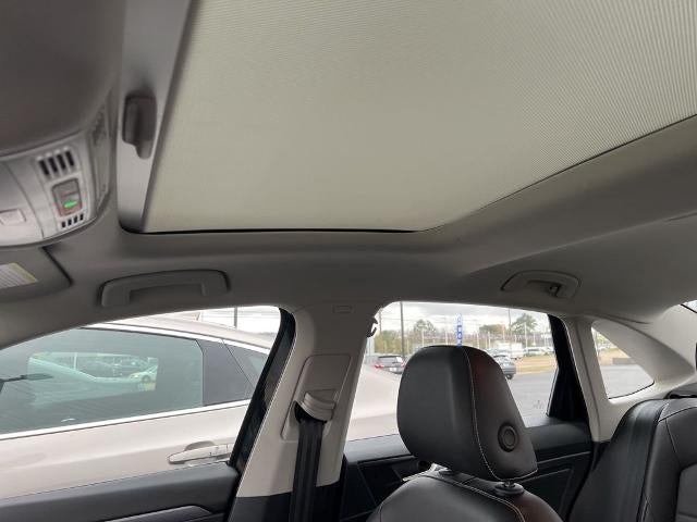 2024 Volkswagen Jetta SE Auto