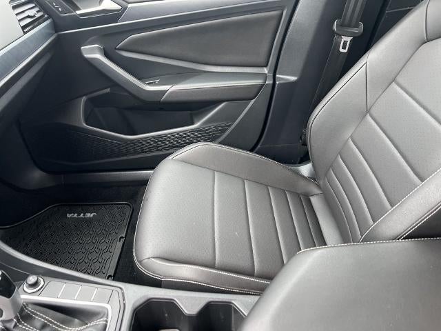 2024 Volkswagen Jetta SE Auto