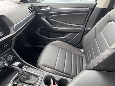 2024 Volkswagen Jetta SE Auto