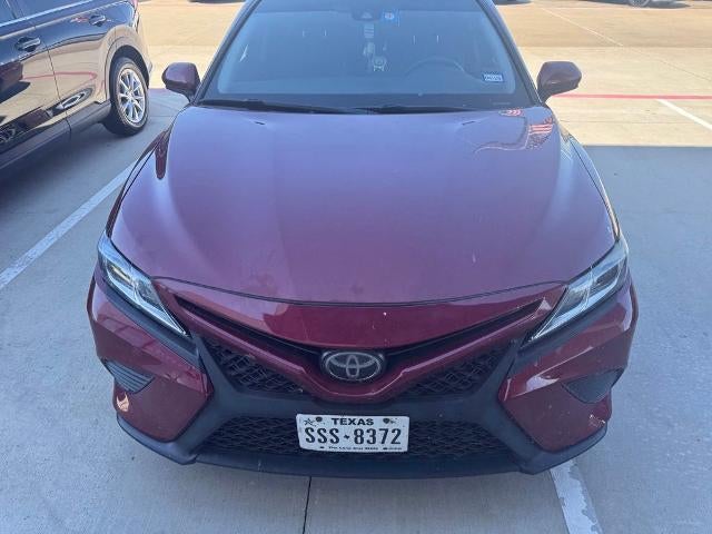 2018 Toyota Camry SE Auto (SE)