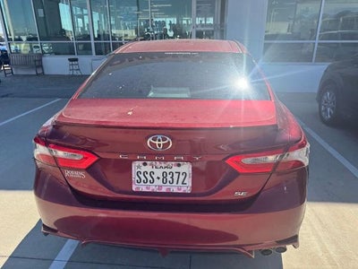 2018 Toyota Camry SE Auto (SE)