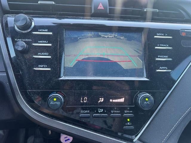2018 Toyota Camry SE Auto (SE)