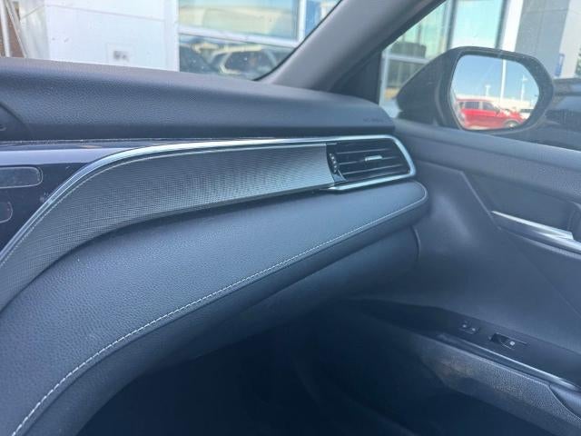2018 Toyota Camry SE Auto (SE)