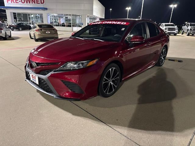 2018 Toyota Camry SE Auto (SE)