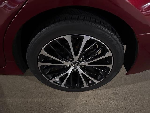 2018 Toyota Camry SE Auto (SE)