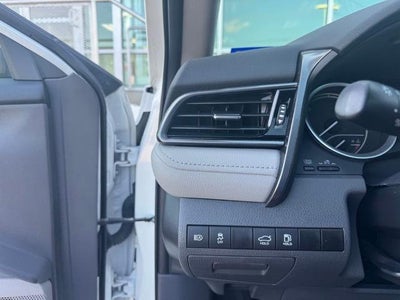 2023 Toyota Camry Hybrid LE CVT (Natl)