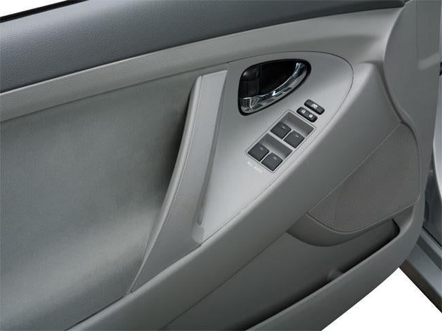 2011 Toyota Camry 4dr Sdn I4 Auto LE (Natl)