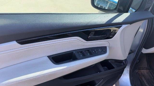 2025 Honda Odyssey Touring Auto