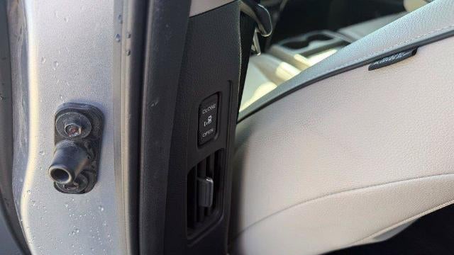 2025 Honda Odyssey Touring Auto