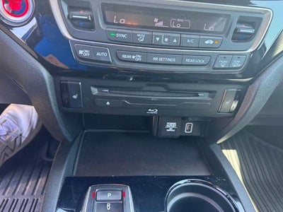 2022 Honda Pilot Touring 7-Passenger 2WD