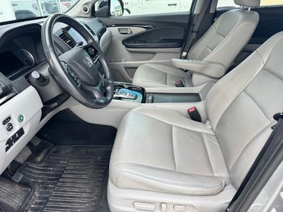 2021 Honda Pilot Touring 8-Passenger 2WD