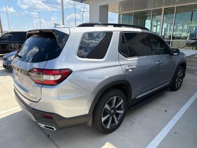 2025 Honda Pilot Touring AWD