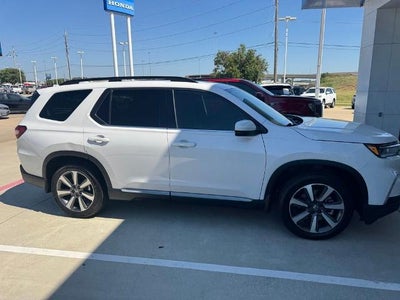 2024 Honda Pilot Touring 2WD