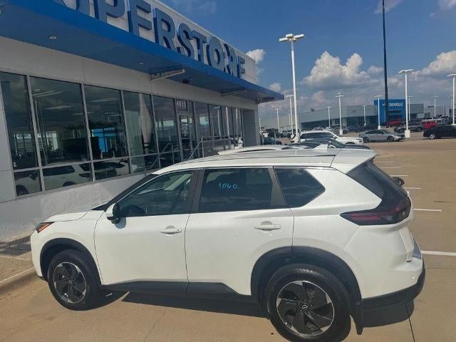 2025 Nissan Rogue AWD SV