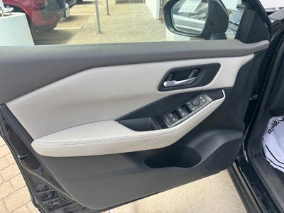 2025 Nissan Rogue AWD SV