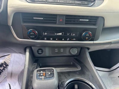 2025 Nissan Rogue AWD SV