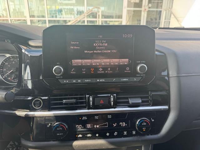 2022 Nissan Pathfinder SV 2WD