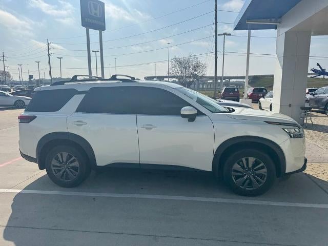 2022 Nissan Pathfinder SV 2WD