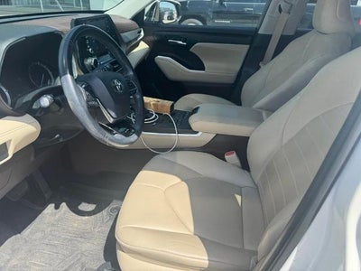 2021 Toyota Highlander XLE AWD (Natl)